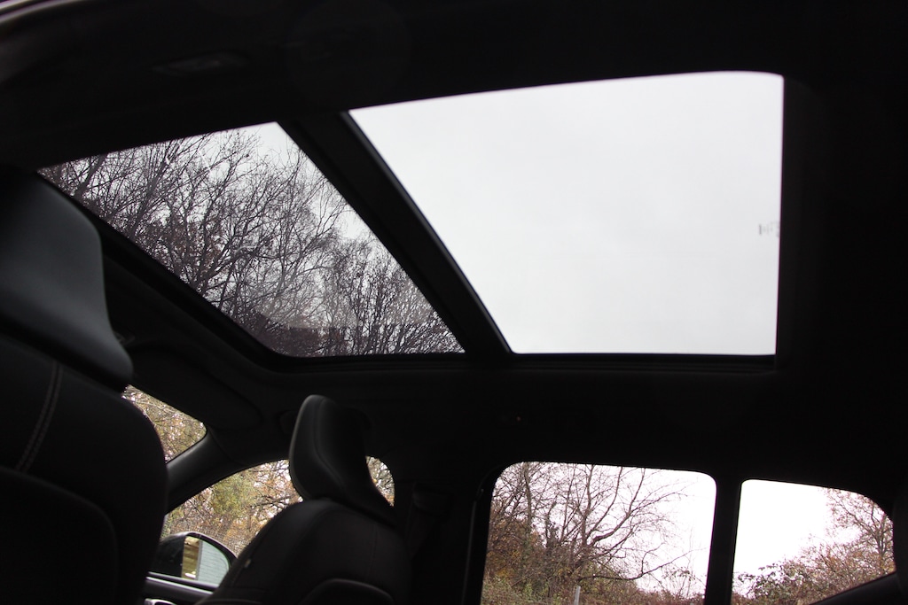 Used Volvo XC40 2019 for sale - 76818084: Photo 2