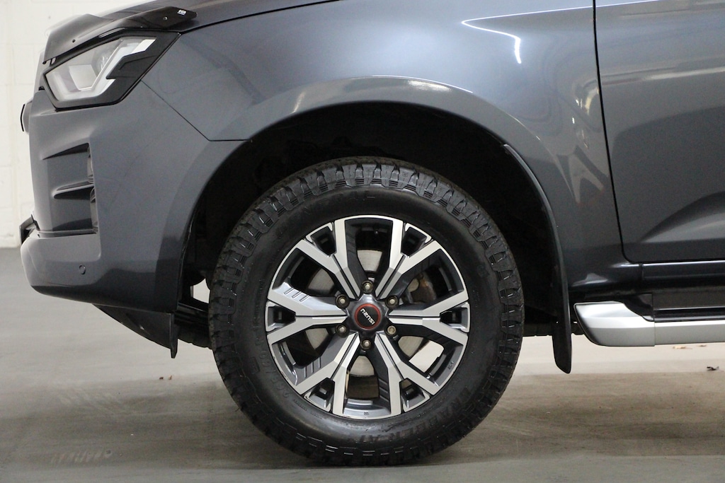 Used Isuzu D-Max 2024 for sale - 76652889: Photo 10