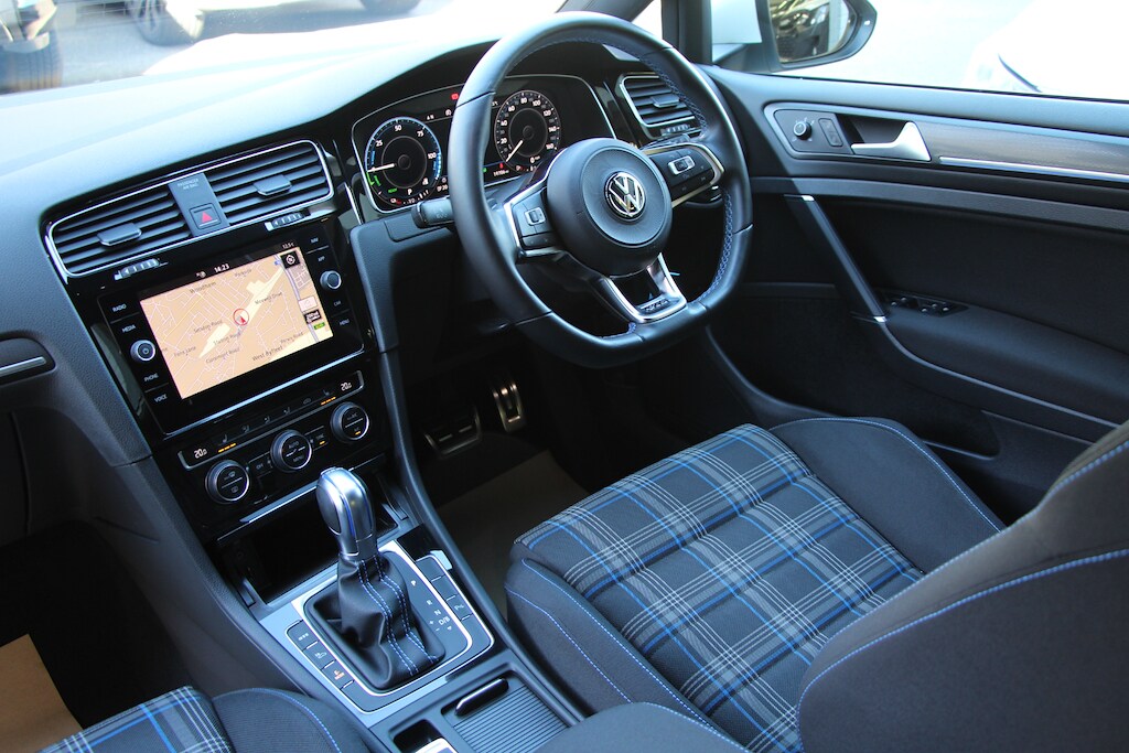 Used Volkswagen Golf 2018 for sale - 77960122: Photo 14