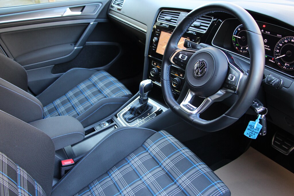 Used Volkswagen Golf 2018 for sale - 77960122: Photo 17