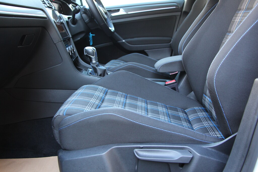 Used Volkswagen Golf 2018 for sale - 77960122: Photo 32