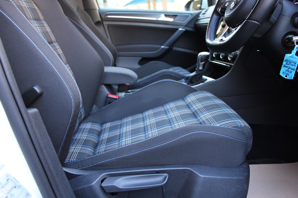 Used Volkswagen Golf 2018 for sale - 77960122: Photo 36