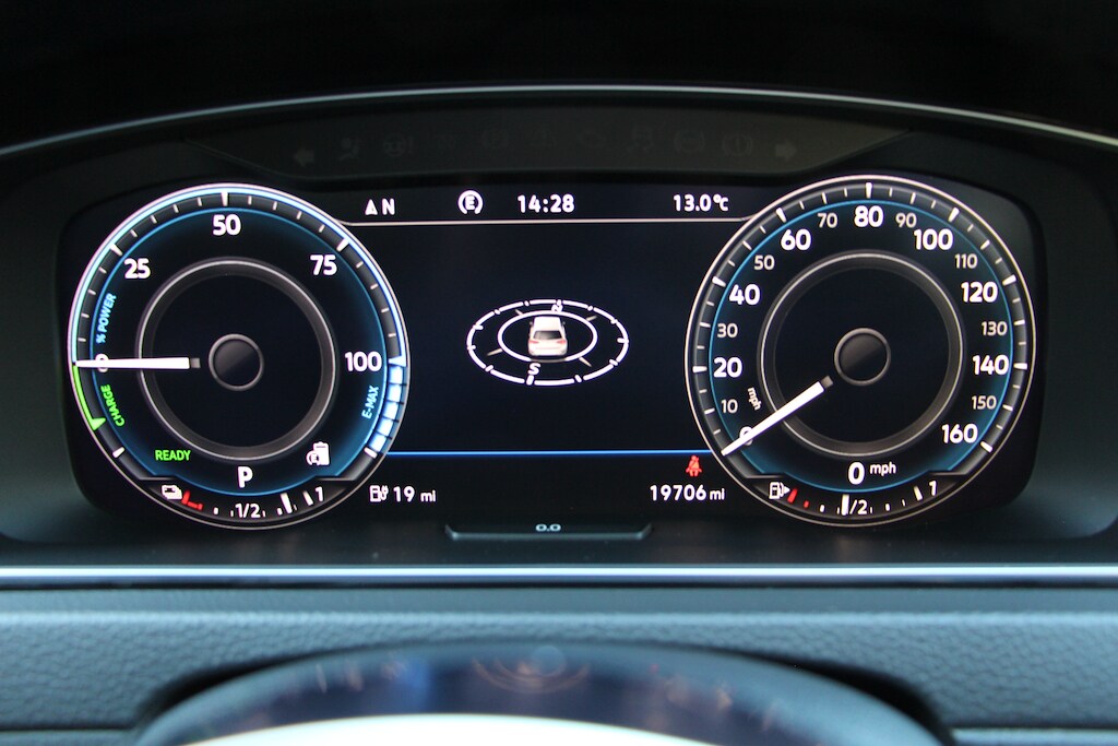 Used Volkswagen Golf 2018 for sale - 77960122: Photo 7