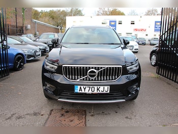 Volvo - XC40