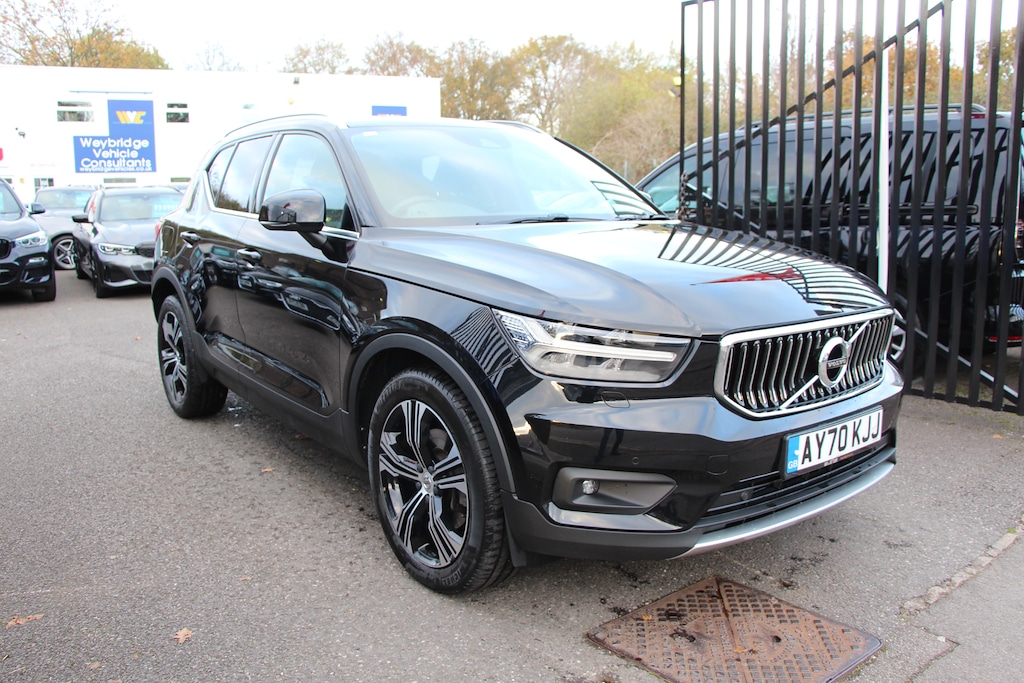 Used Volvo XC40 2020 for sale - 76648236: Photo 2