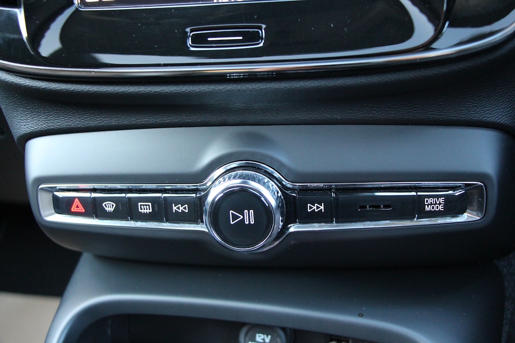 Used Volvo XC40 2020 for sale - 76648236: Photo 32