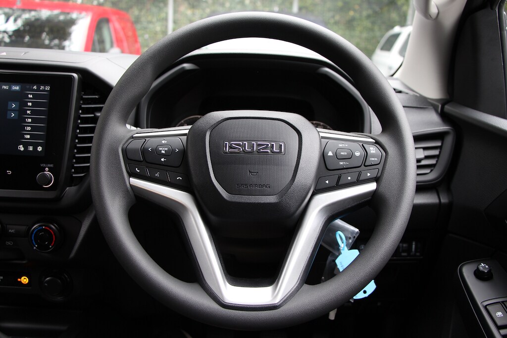 Used Isuzu D-Max 2025 for sale - 77965527: Photo 39