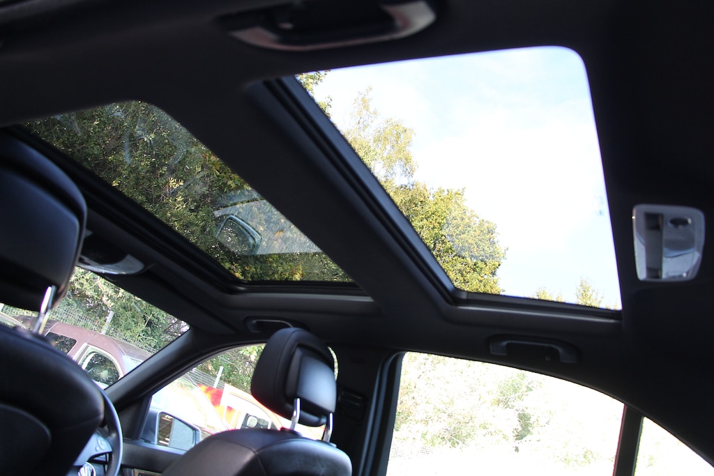 Used Mercedes-Benz C Class 2010 for sale - 76586362: Photo 2