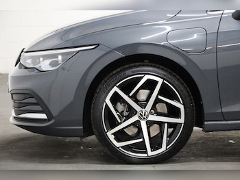 Used Volkswagen Golf 2022 for sale - 78591060: Photo