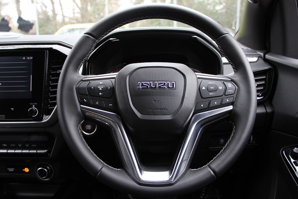 Used Isuzu D-Max 2025 for sale - 77965504: Photo 41