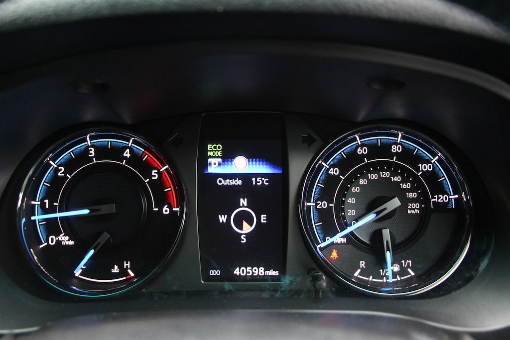 Used Toyota Hilux 2021 for sale - 76580410: Photo 31