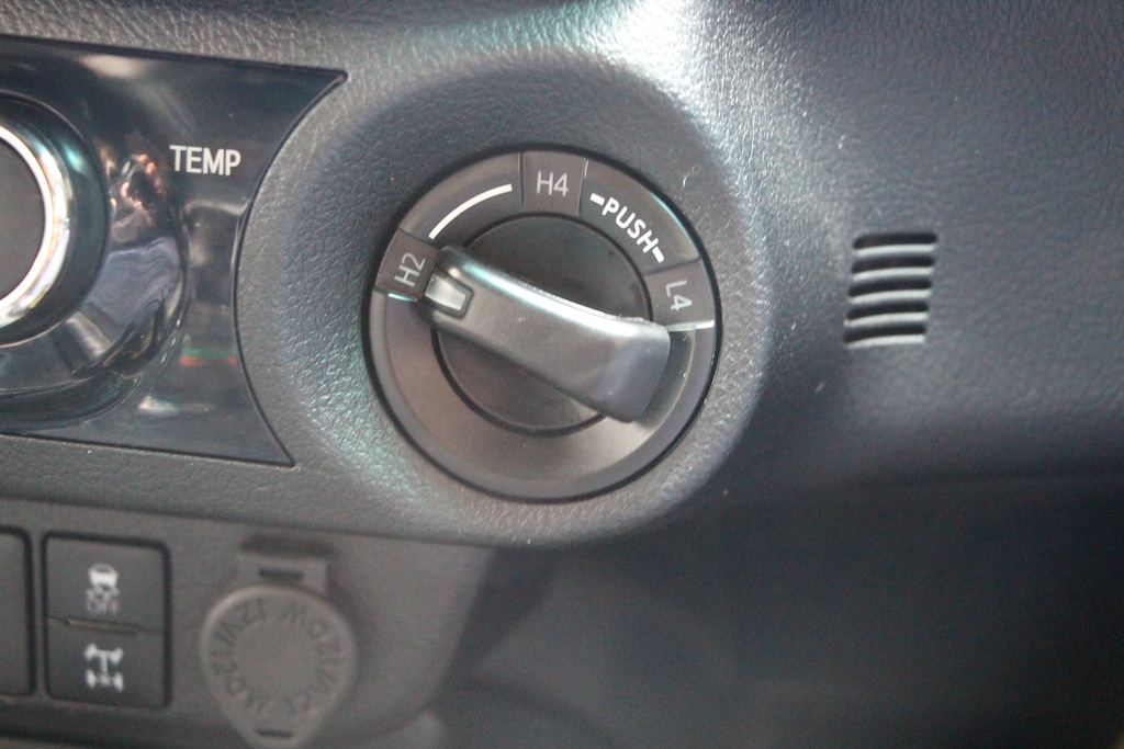 Used Toyota Hilux 2021 for sale - 76580410: Photo 34