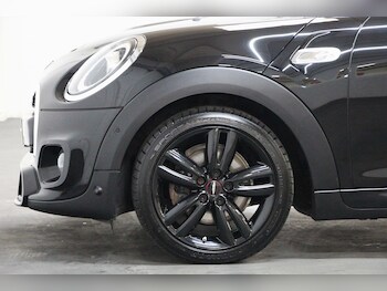 Used MINI Hatch 2019 for sale - 77763124: Photo