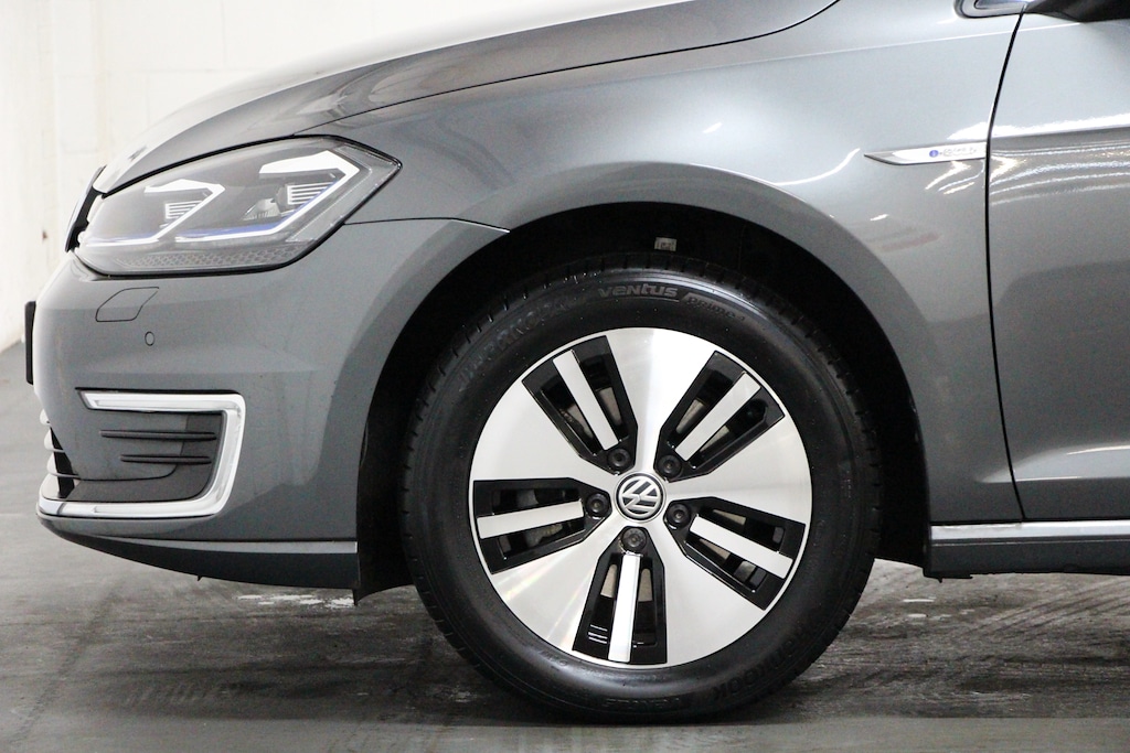 Used Volkswagen Golf 2020 for sale - 77210785: Photo 2