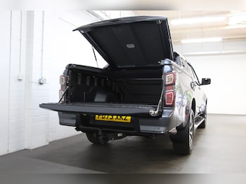 Used Isuzu D-Max 2024 for sale - 76580375: Photo