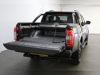 Used Nissan Navara 2021 for sale - 75922294: Photo