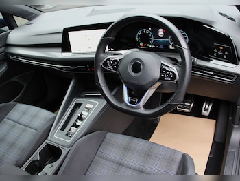 Used Volkswagen Golf 2021 for sale - 77420707: Photo