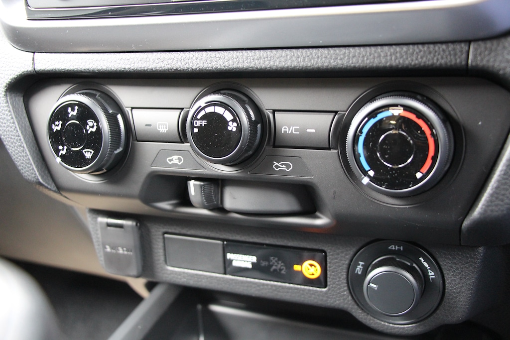 Used Isuzu D-Max 2025 for sale - 77122851: Photo 41