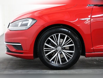 Used Volkswagen Golf 2018 for sale - 78509369: Photo