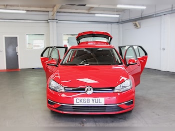 Used Volkswagen Golf 2018 for sale - 78509369: Photo