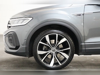 Used Volkswagen T-Roc 2023 for sale - 78226435: Photo