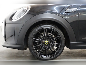 Used MINI Hatch 2022 for sale - 76580345: Photo