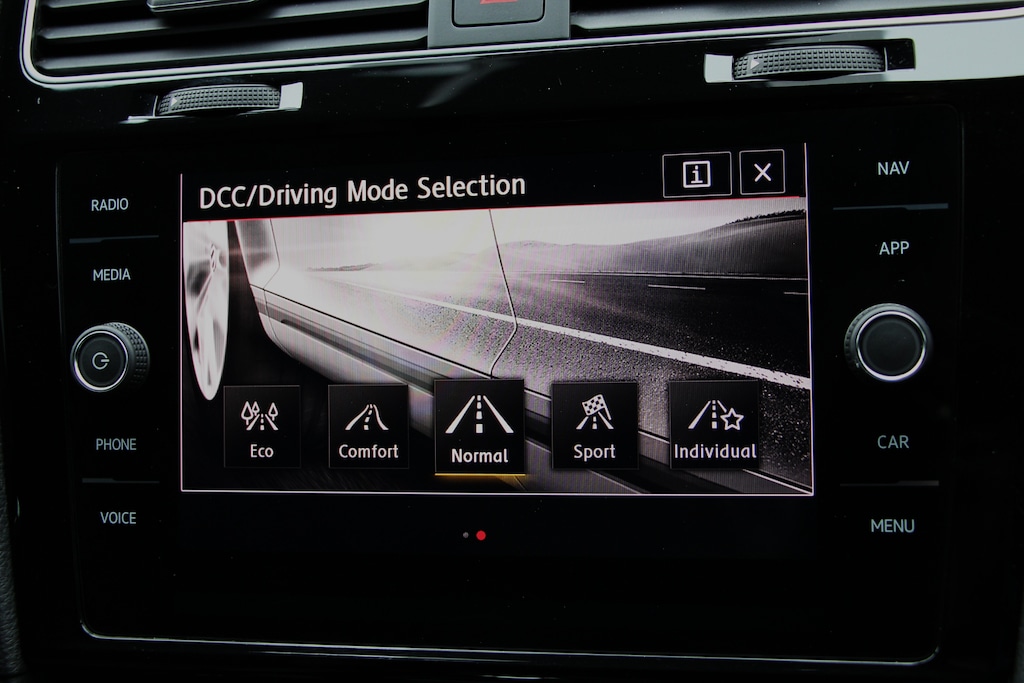 Used Volkswagen Golf 2019 for sale - 77607248: Photo 42