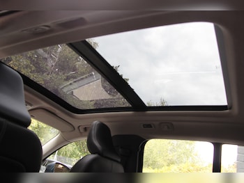 Used Volvo XC40 2018 for sale - 79603756: Photo