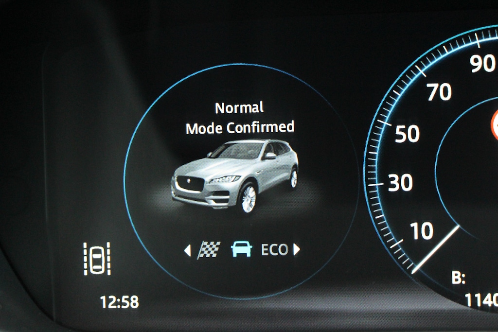 Used Jaguar F-Pace 2016 for sale - 76971653: Photo 33