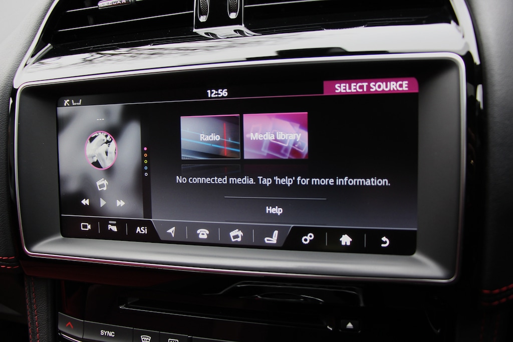 Used Jaguar F-Pace 2016 for sale - 76971653: Photo 41