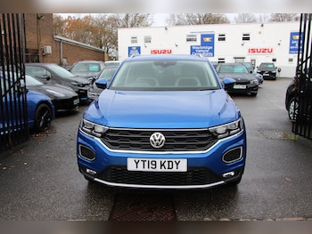 Used Volkswagen T-Roc 2019 for sale - 76875340: Photo
