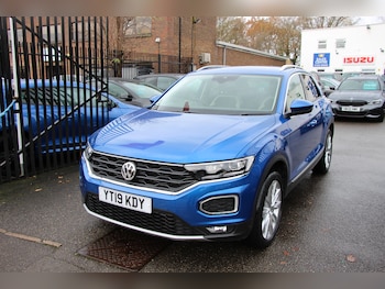 Used Volkswagen T-Roc 2019 for sale - 76875340: Photo