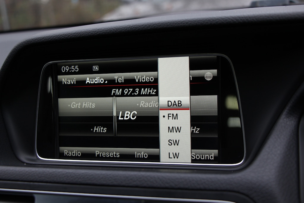 Used Mercedes-Benz E Class 2014 for sale - 76960397: Photo 27