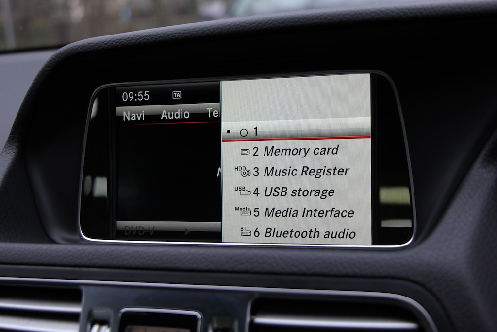 Used Mercedes-Benz E Class 2014 for sale - 76960397: Photo 29