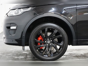 Used Land Rover Discovery Sport 2018 for sale - 77225428: Photo