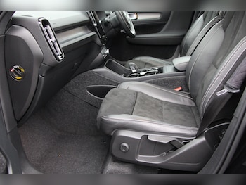 Used Volvo XC40 2021 for sale - 77442909: Photo