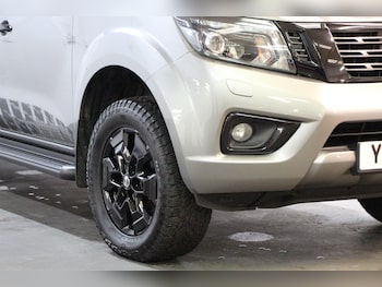 Used Nissan Navara 2021 for sale - 77293770: Photo