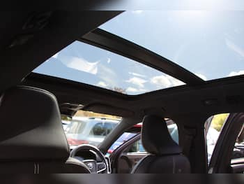 Used Volvo XC40 2019 for sale - 79652826: Photo