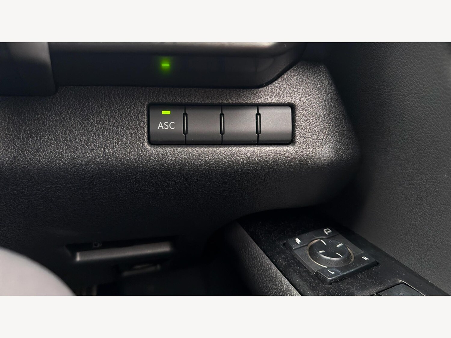 Used Lexus UX for sale - 77824180: Photo 31