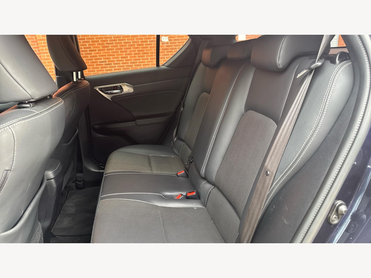 Used Lexus CT 2017 for sale - 76377342: Photo 16