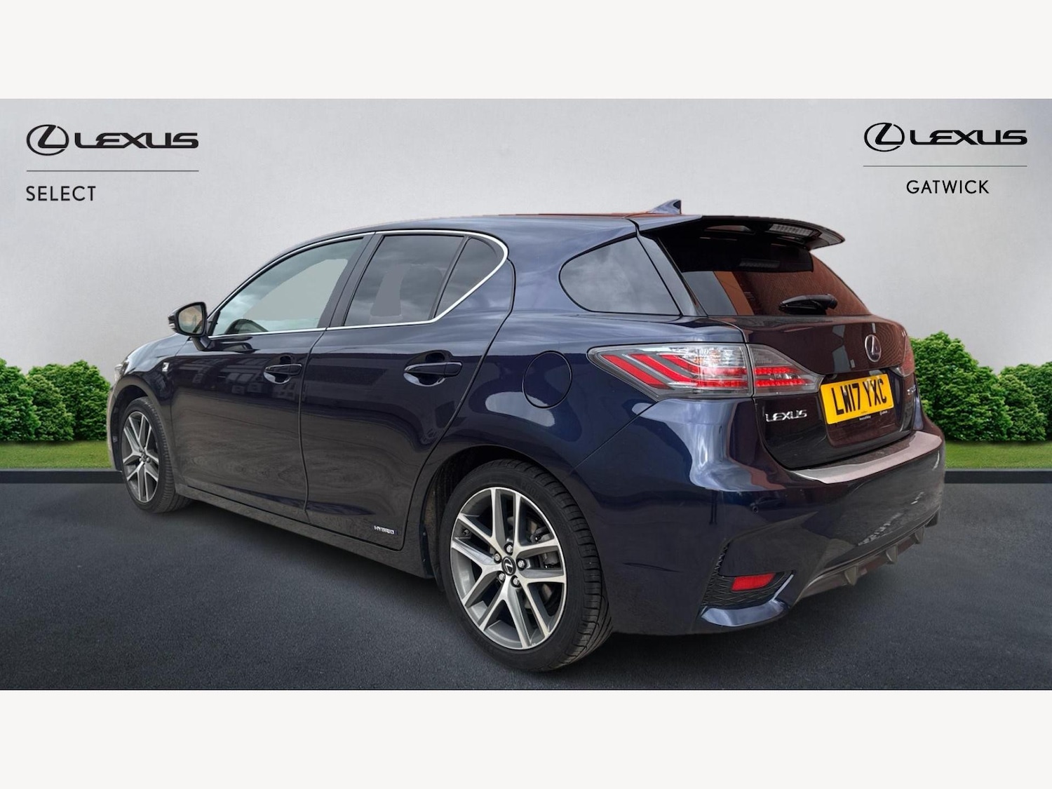 Used Lexus CT 2017 for sale - 76377342: Photo 2