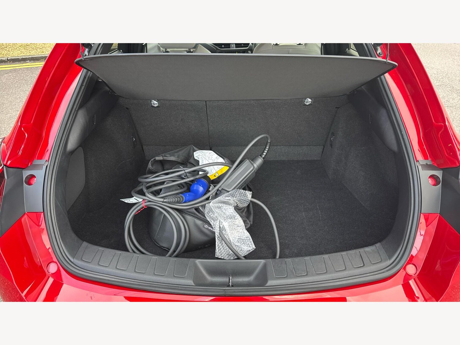 Used Lexus UX 2025 for sale - 77799330: Photo 17