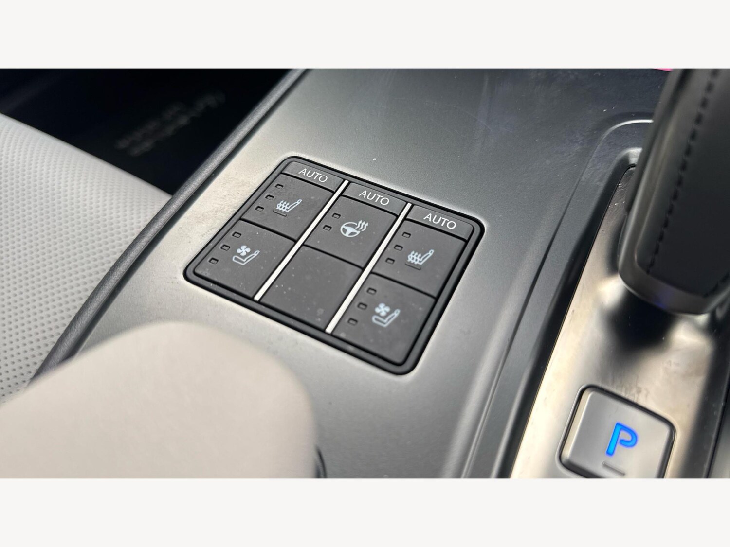 Used Lexus UX 2025 for sale - 77799330: Photo 23