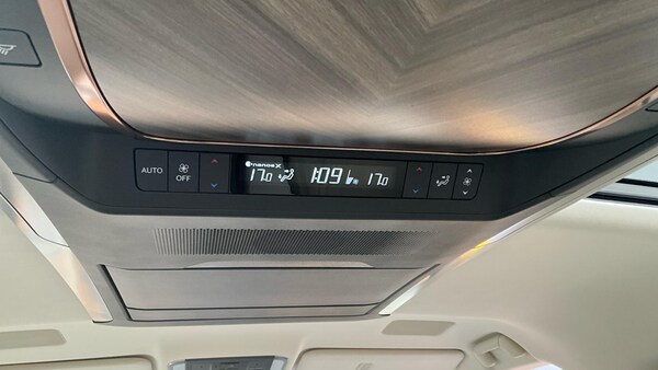 Used Lexus LM 2025 for sale - 76336081: Photo 52