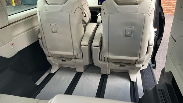 Used Lexus LM 2025 for sale - 76336081: Photo 62
