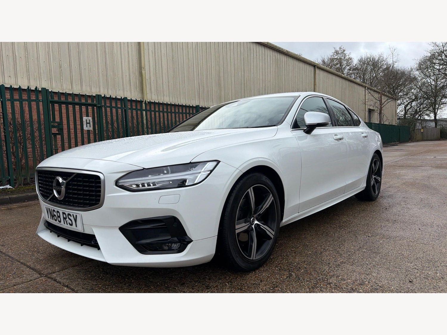 Used Volvo S90 2018 for sale - 77657945: Photo 19