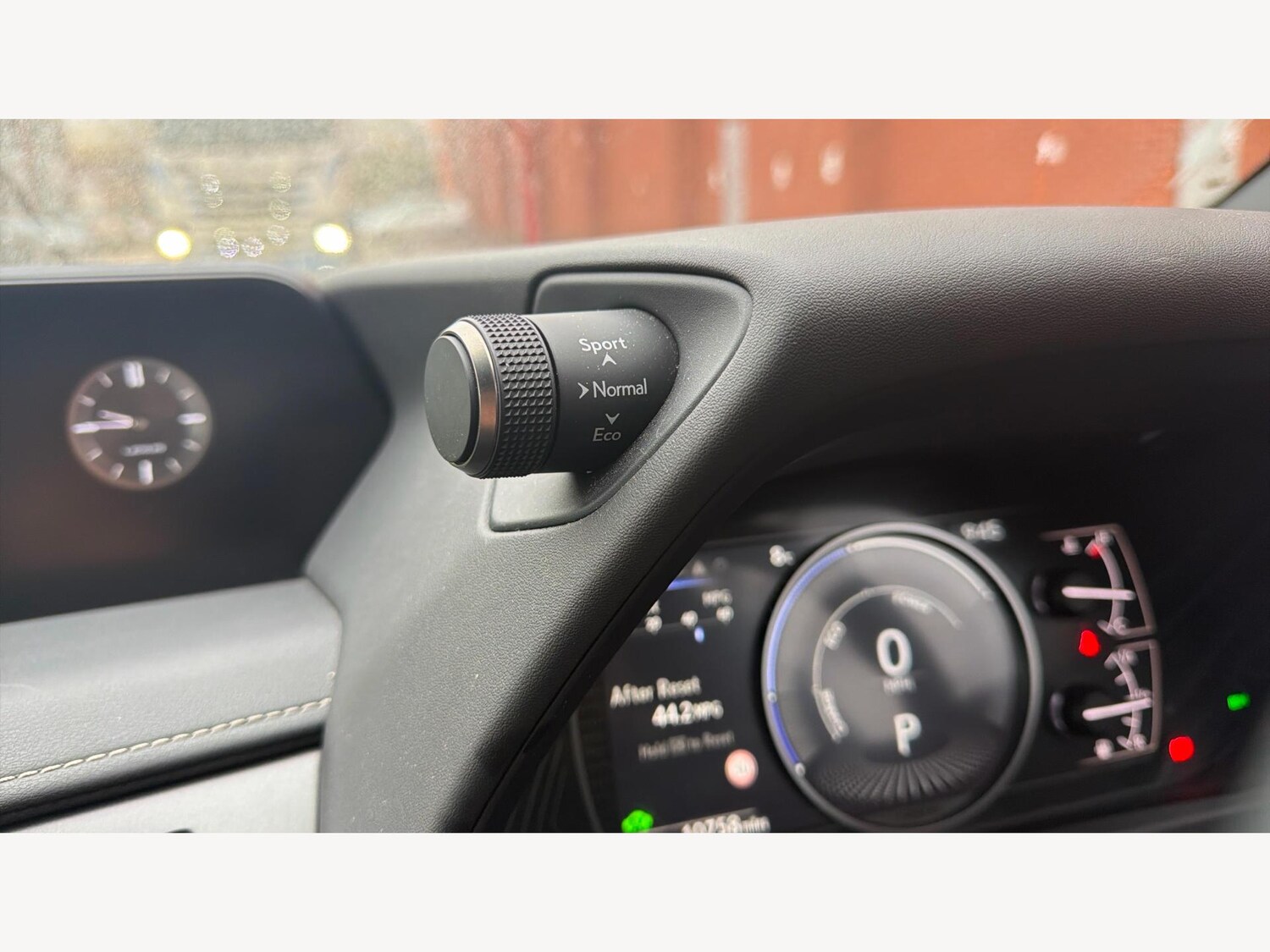 Used Lexus UX 2022 for sale - 77455680: Photo 31