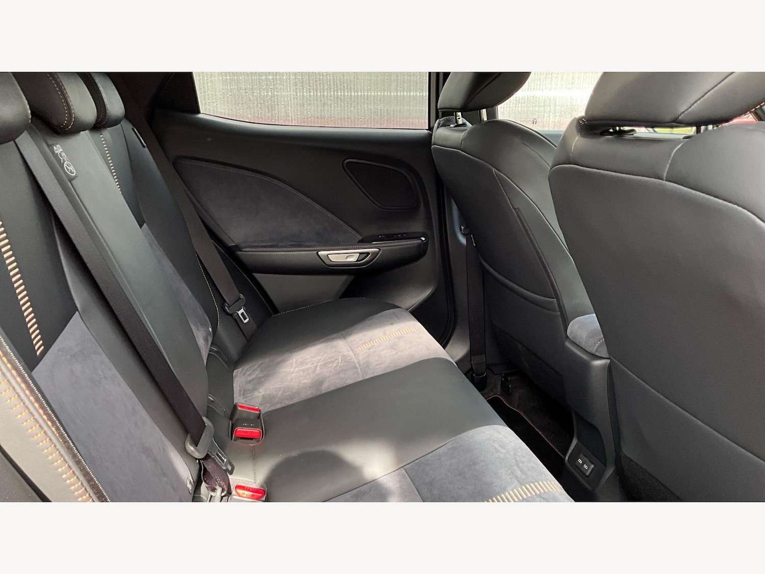 Used Lexus LBX 2025 for sale - 77993016: Photo 11