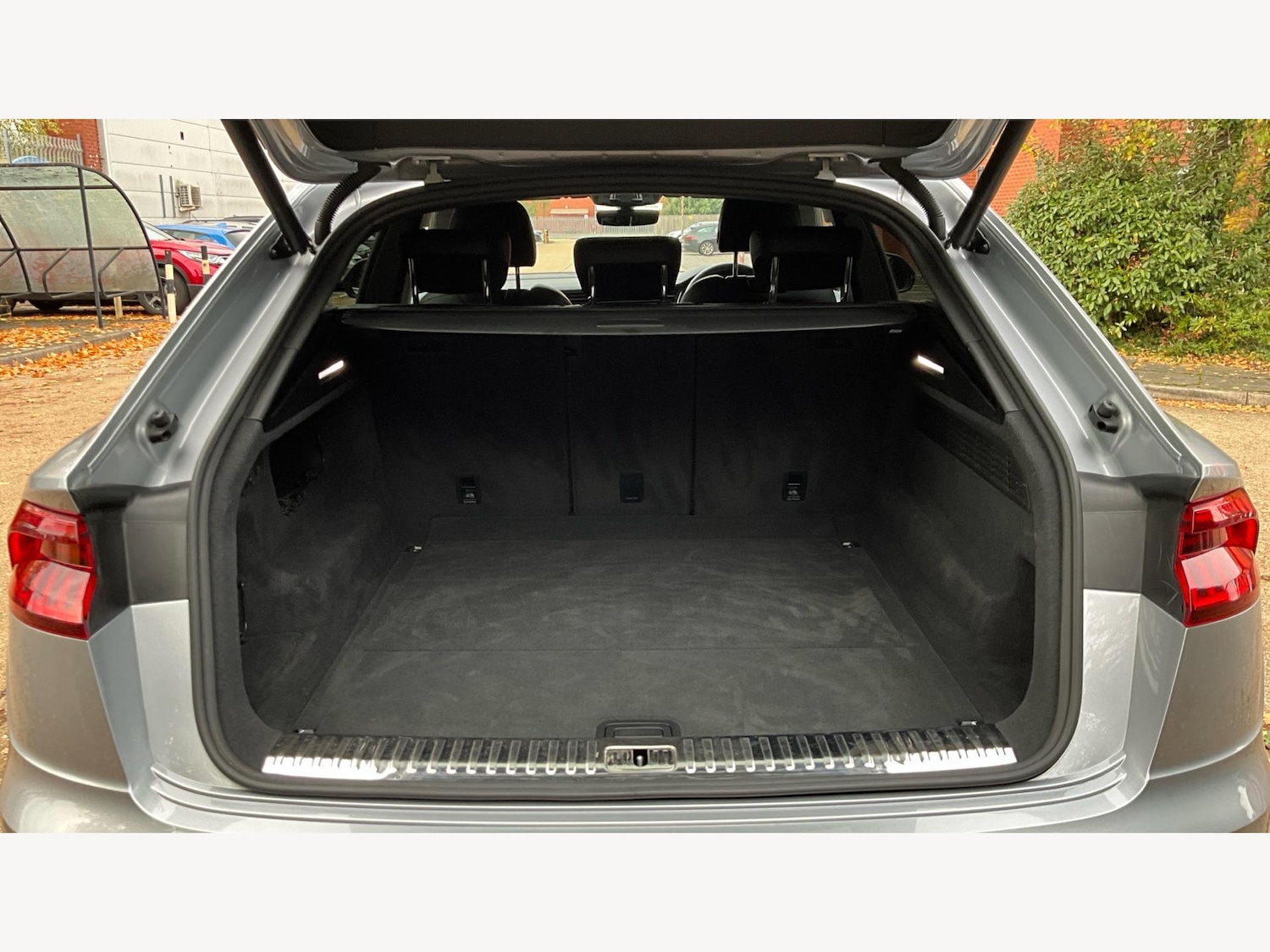 Used Audi Q8 2020 for sale - 76349713: Photo 21