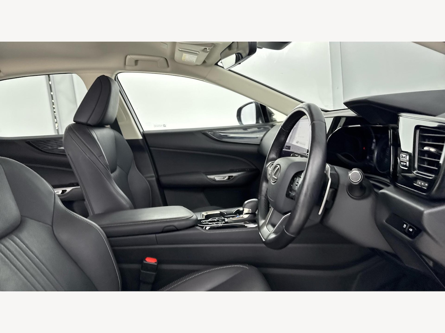 Used Lexus NX 2022 for sale - 76918681: Photo 15